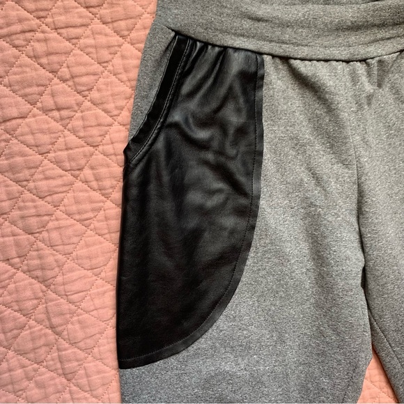 PAULO CONNERTI - Pants - trousers - grey - faux leather pockets - medium / large - Picture 5 of 11